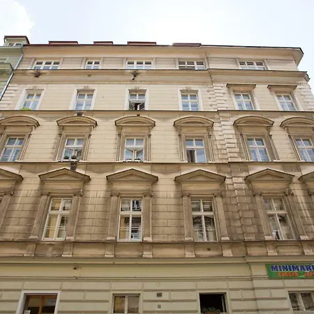 Royal Near River - Nek4th Apartament *