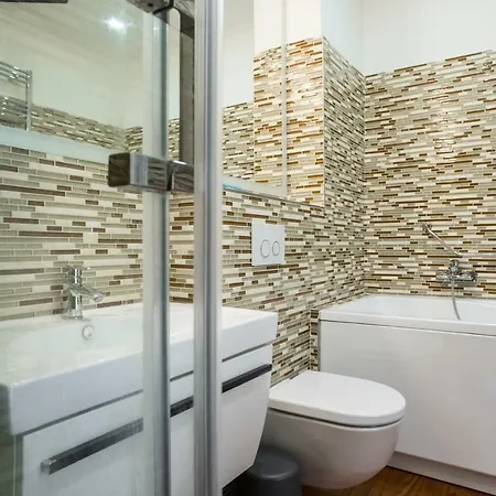 Royal Near River - Nek4th Apartament Praga